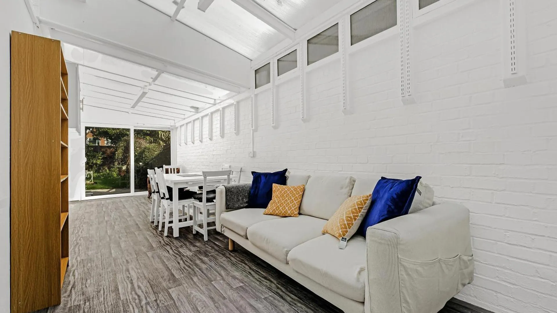 Spacious 5-Bedroom 2-Bath Home In Stanwell Ηνωμένο Βασίλειο